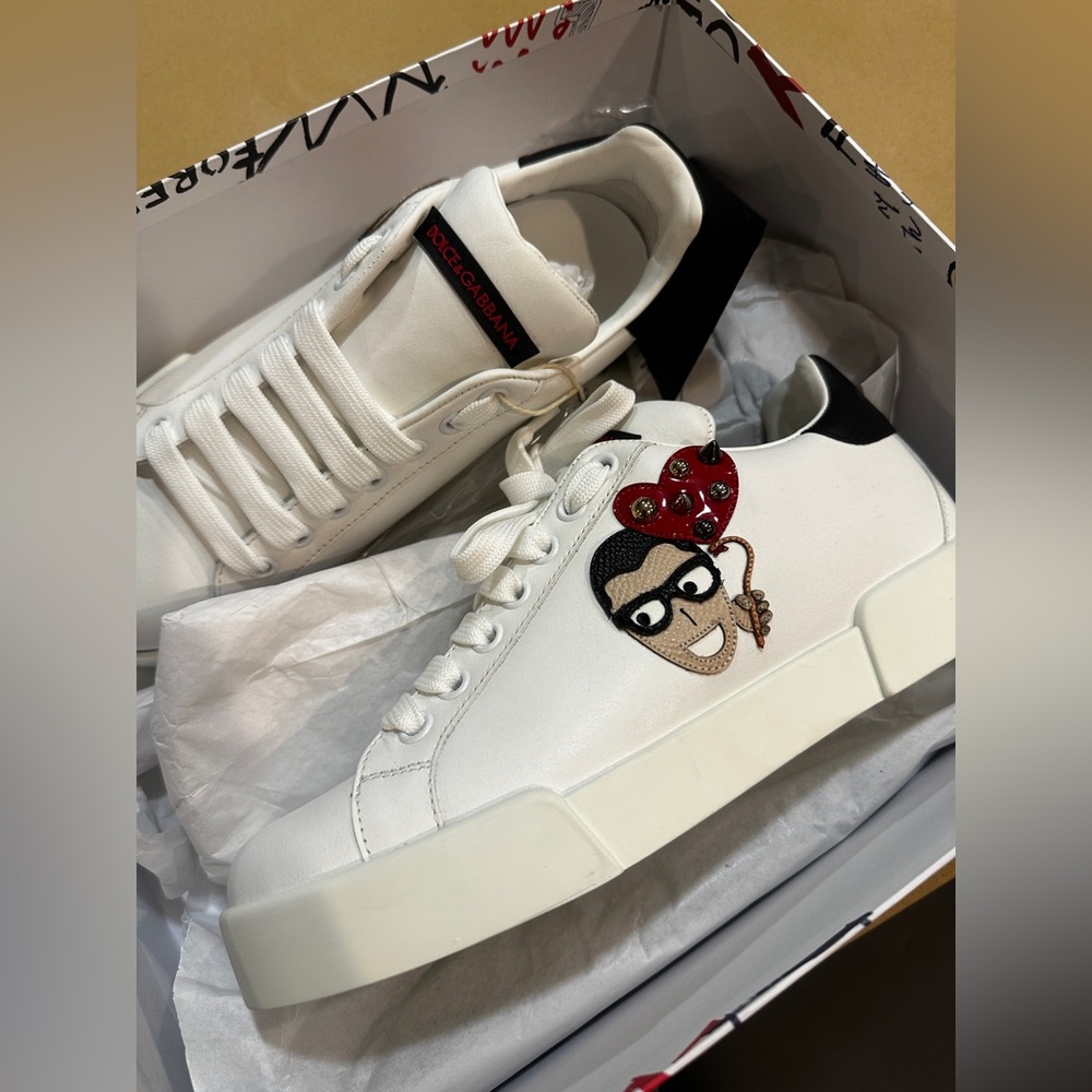 New In Box Dolce & Gabbana Sneakers. Size EU 35